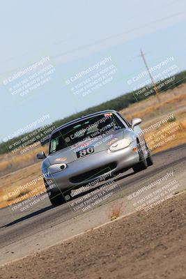 media/Jun-04-2022-CalClub SCCA (Sat) [[1984f7cb40]]/Group 1/Qualifying (Sweeper)/